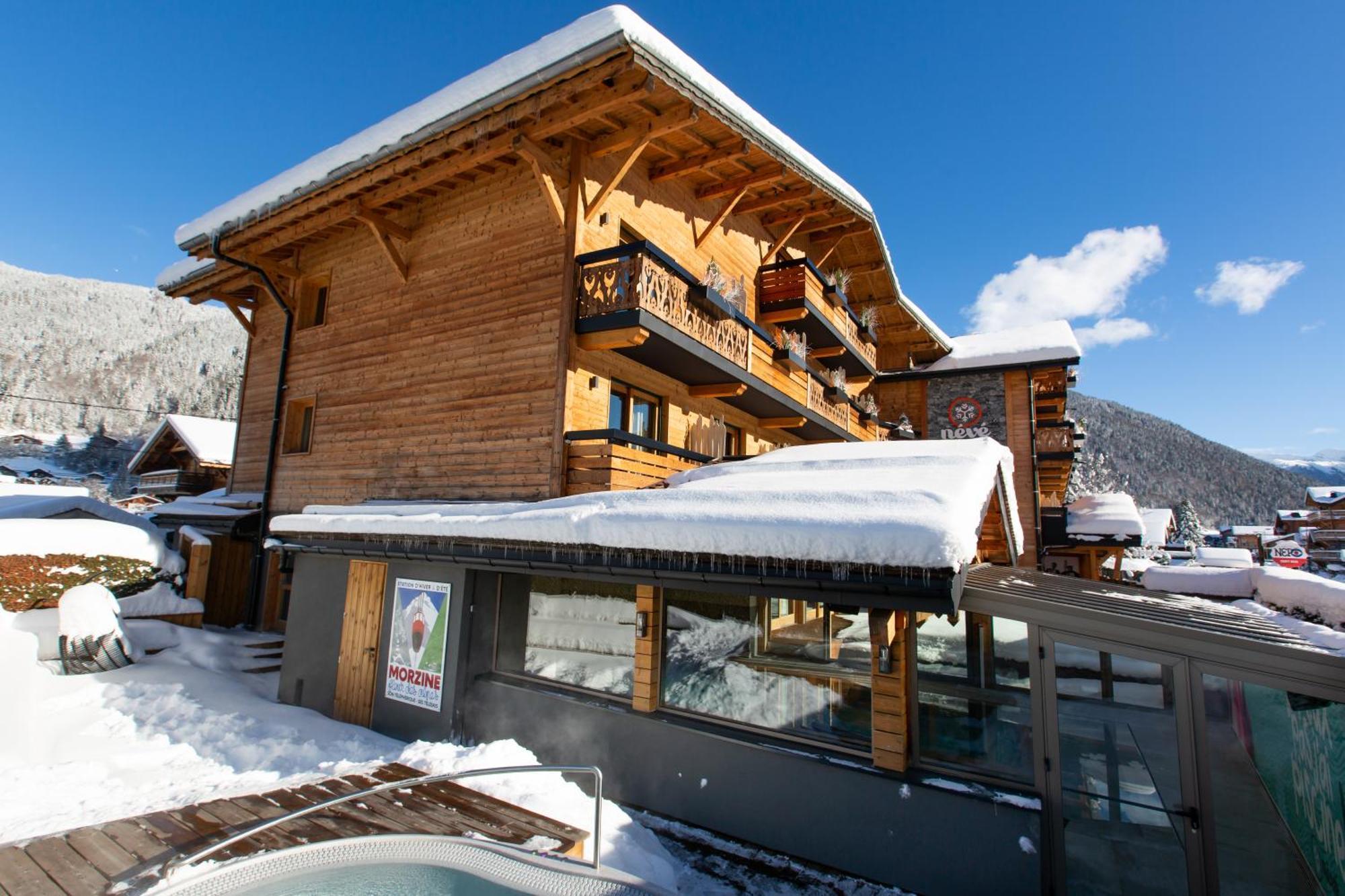 Hotel Neve Morzine Exteriör bild